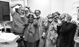 ミャンマーでの医療活動の様子がわかる写真1